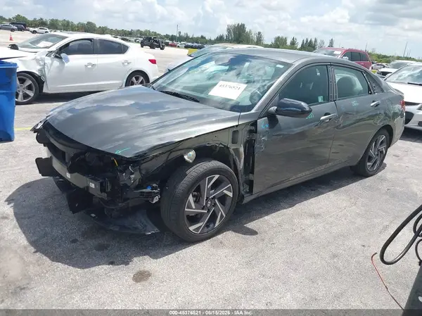 KMHLM4DG0SU048900 2025 HYUNDAI ELANTRA - Image 2