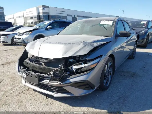 KMHLM4DG0SU058505 2025 HYUNDAI ELANTRA - Image 2