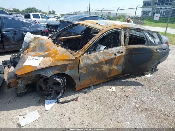 KMHLM4DG0SU059671 2025 HYUNDAI ELANTRA - Image 2