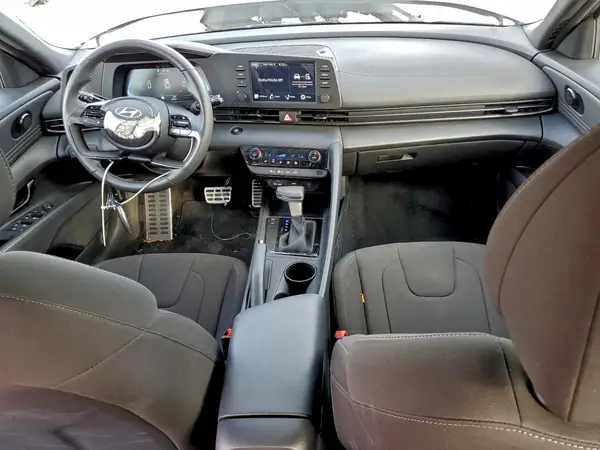 KMHLM4DG0SU060786 2025 HYUNDAI ELANTRA - Image 8