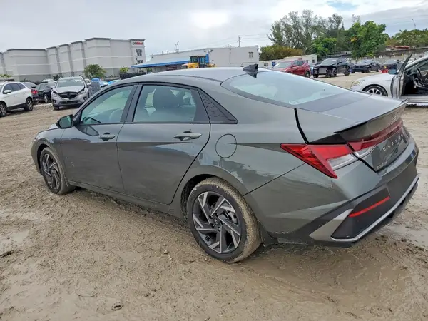 KMHLM4DG0SU073070 2025 HYUNDAI ELANTRA - Image 2
