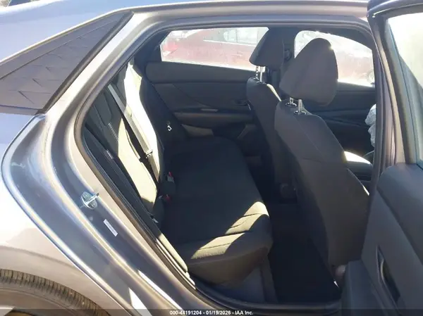 KMHLM4DG0SU870158 2025 HYUNDAI ELANTRA - Image 8