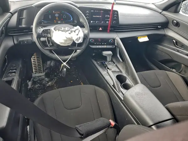 KMHLM4DG0SU878390 2025 HYUNDAI ELANTRA - Image 8