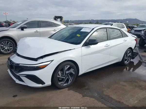 KMHLM4DG0SU878471 2025 HYUNDAI ELANTRA - Image 2