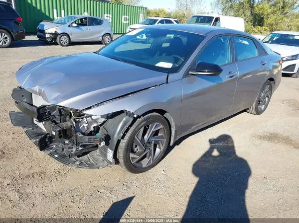 KMHLM4DG0SU882455 2025 HYUNDAI ELANTRA - Image 2