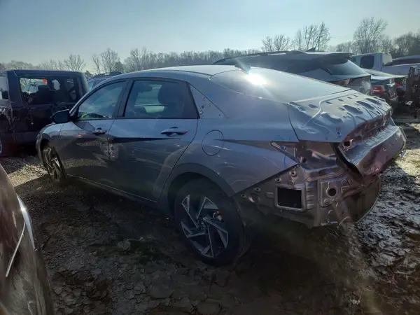 KMHLM4DG0SU923067 2025 HYUNDAI ELANTRA - Image 2