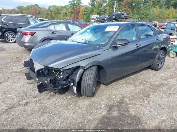 KMHLM4DG0SU933047 2025 HYUNDAI ELANTRA - Image 2