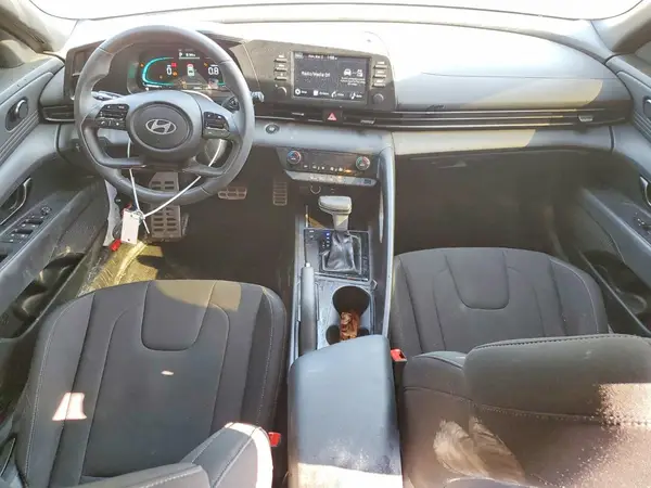 KMHLM4DG0SU973323 2025 HYUNDAI ELANTRA - Image 8