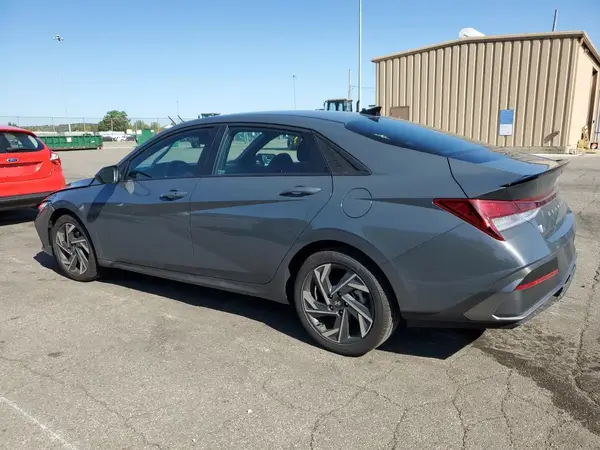 KMHLM4DG0SU991076 2025 HYUNDAI ELANTRA - Image 2