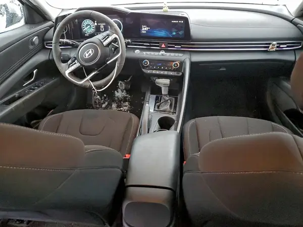 KMHLM4DG0SU992146 2025 HYUNDAI ELANTRA - Image 8