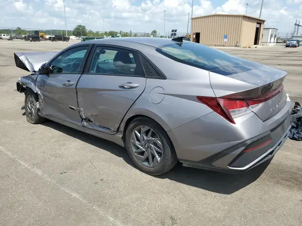 KMHLM4DG1RU636265 2024 HYUNDAI ELANTRA - Image 2