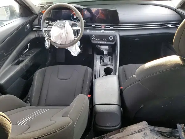 KMHLM4DG1RU643121 2024 HYUNDAI ELANTRA - Image 8