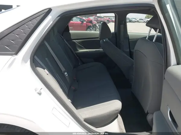 KMHLM4DG1RU651767 2024 HYUNDAI ELANTRA - Image 8