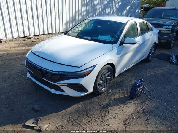 KMHLM4DG1RU655091 2024 HYUNDAI ELANTRA - Image 2