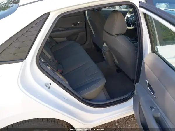 KMHLM4DG1RU655091 2024 HYUNDAI ELANTRA - Image 8