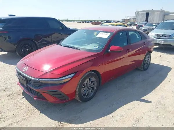 KMHLM4DG1RU655740 2024 HYUNDAI ELANTRA - Image 2