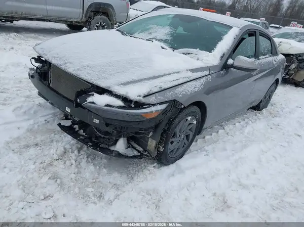 KMHLM4DG1RU655897 2024 HYUNDAI ELANTRA - Image 2