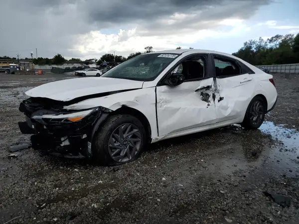 KMHLM4DG1RU660582 2024 HYUNDAI ELANTRA - Image 1