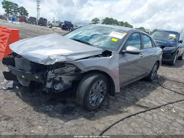KMHLM4DG1RU661330 2024 HYUNDAI ELANTRA - Image 2