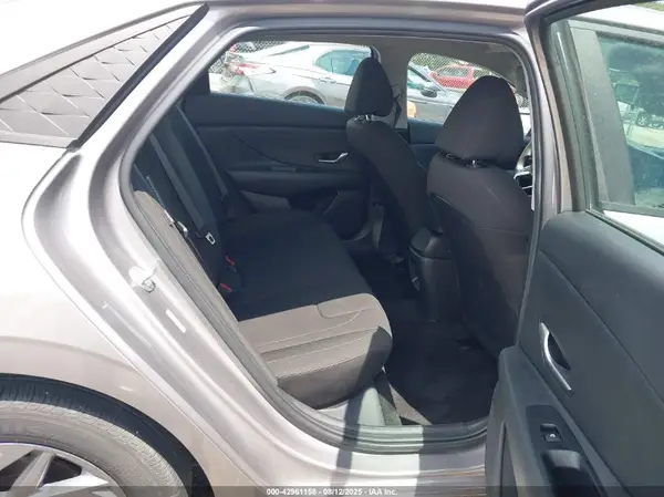 KMHLM4DG1RU661330 2024 HYUNDAI ELANTRA - Image 8
