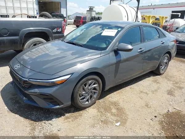KMHLM4DG1RU663692 2024 HYUNDAI ELANTRA - Image 2
