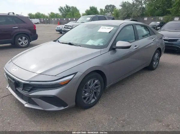 KMHLM4DG1RU664647 2024 HYUNDAI ELANTRA - Image 2