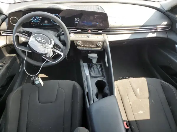 KMHLM4DG1RU670089 2024 HYUNDAI ELANTRA - Image 8