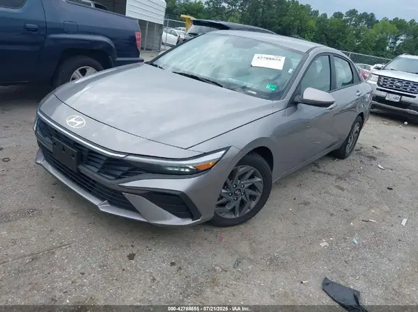 KMHLM4DG1RU677138 2024 HYUNDAI ELANTRA - Image 2