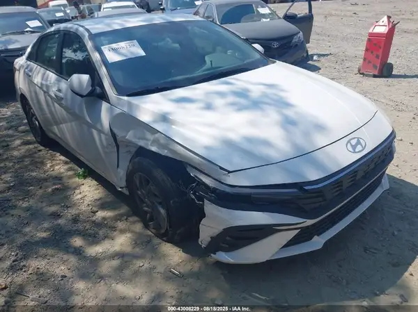 KMHLM4DG1RU679407 2024 HYUNDAI ELANTRA - Image 1