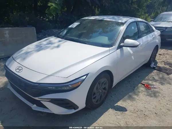 KMHLM4DG1RU679407 2024 HYUNDAI ELANTRA - Image 2