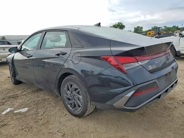 KMHLM4DG1RU680198 2024 HYUNDAI ELANTRA - Image 2