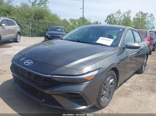 KMHLM4DG1RU686731 2024 HYUNDAI ELANTRA - Image 2