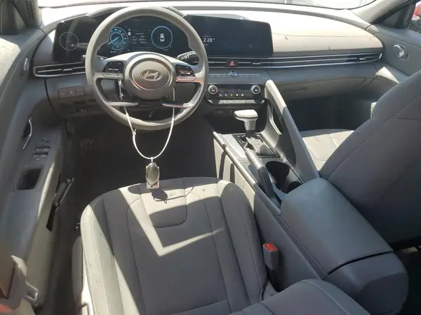 KMHLM4DG1RU691461 2024 HYUNDAI ELANTRA - Image 8