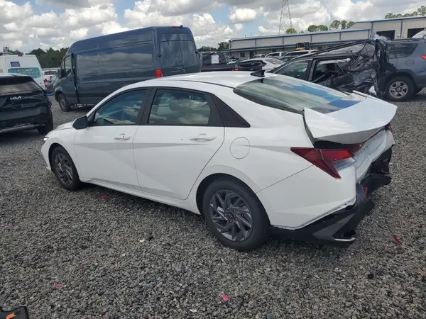 KMHLM4DG1RU693033 2024 HYUNDAI ELANTRA - Image 2