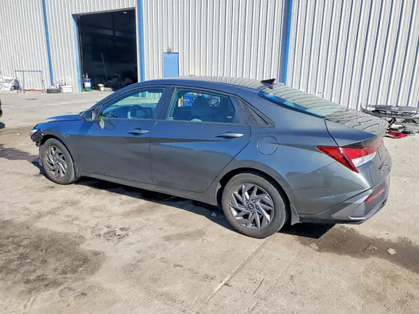KMHLM4DG1RU693159 2024 HYUNDAI ELANTRA - Image 2