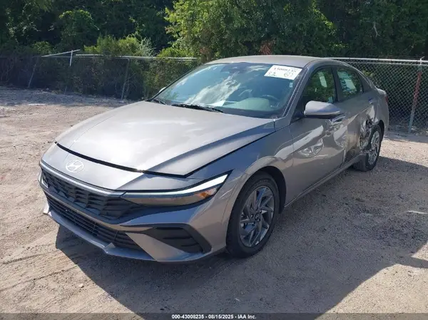 KMHLM4DG1RU695431 2024 HYUNDAI ELANTRA - Image 2
