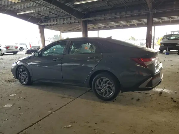 KMHLM4DG1RU696191 2024 HYUNDAI ELANTRA - Image 2