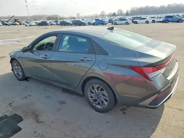 KMHLM4DG1RU697115 2024 HYUNDAI ELANTRA - Image 2