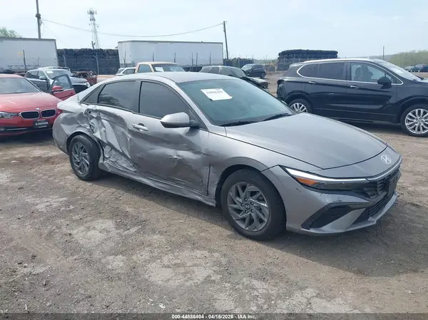 KMHLM4DG1RU697146 2024 HYUNDAI ELANTRA - Image 1