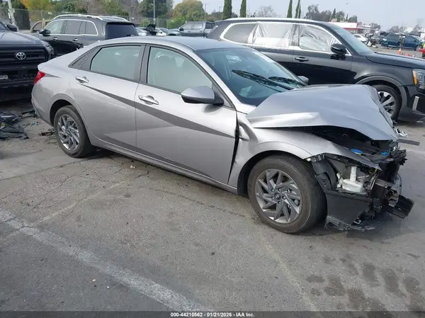 KMHLM4DG1RU697910 2024 HYUNDAI ELANTRA - Image 1