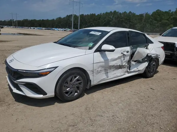 KMHLM4DG1RU700322 2024 HYUNDAI ELANTRA - Image 1