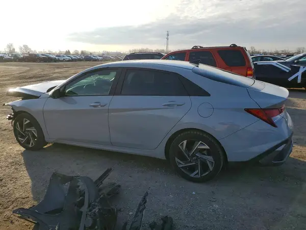 KMHLM4DG1RU701860 2024 HYUNDAI ELANTRA - Image 2