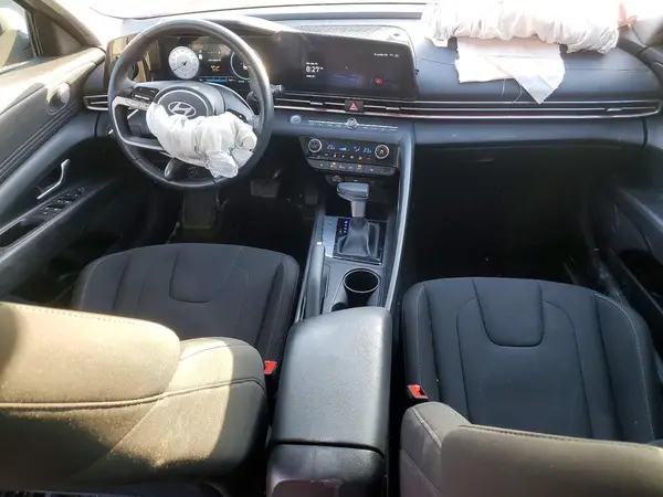 KMHLM4DG1RU701860 2024 HYUNDAI ELANTRA - Image 8