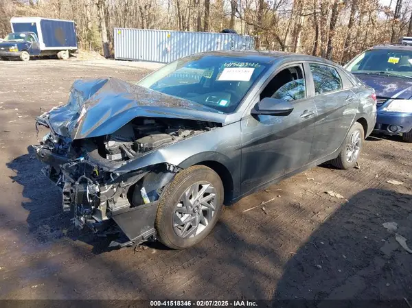 KMHLM4DG1RU713636 2024 HYUNDAI ELANTRA - Image 2