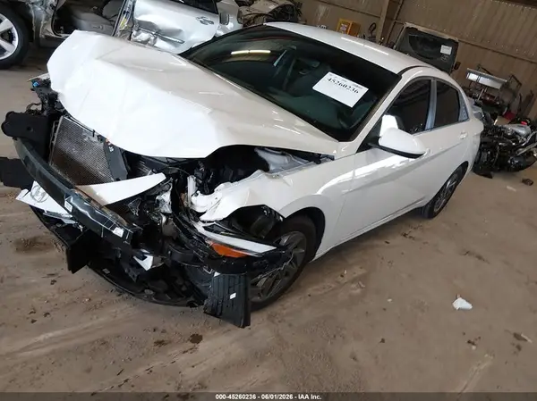 KMHLM4DG1RU719145 2024 HYUNDAI ELANTRA - Image 2