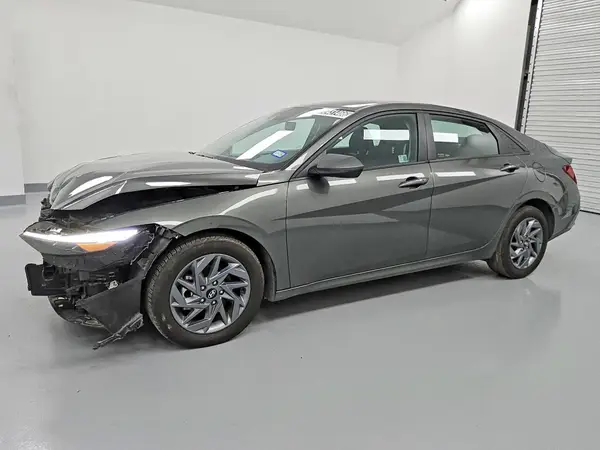 KMHLM4DG1RU729397 2024 HYUNDAI ELANTRA - Image 1