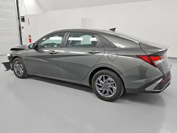 KMHLM4DG1RU729397 2024 HYUNDAI ELANTRA - Image 2