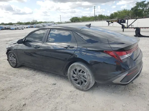 KMHLM4DG1RU730002 2024 HYUNDAI ELANTRA - Image 2