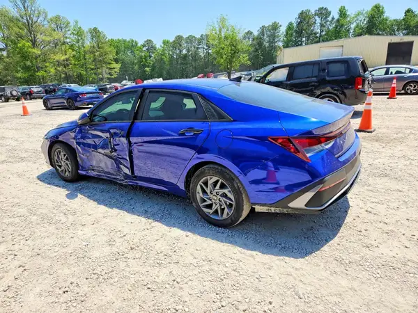 KMHLM4DG1RU732462 2024 HYUNDAI ELANTRA - Image 2