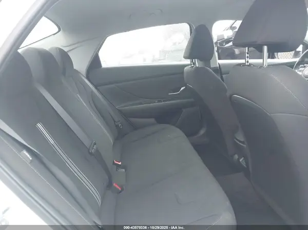 KMHLM4DG1RU734907 2024 HYUNDAI ELANTRA - Image 8